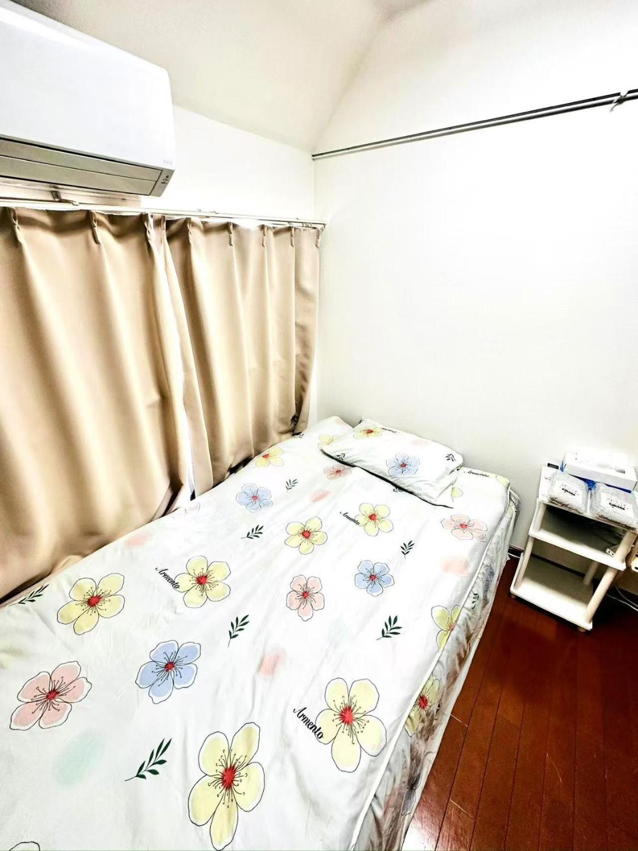 Shinjuku East Sunny House Apartment *